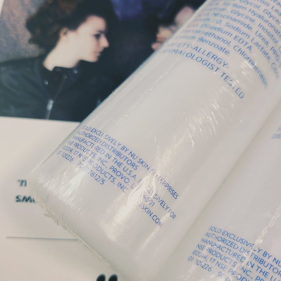 2 bottles of Nu Skin NuSkin NaPCA moisture mist + 1 SUNRIGHT INSTA GLOW 10 POUCH - Picture 9 of 11